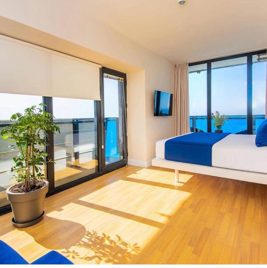 الشقق الفندقية باتوميفي  Orbi City Luxury Towers المظهر الخارجي الصورة