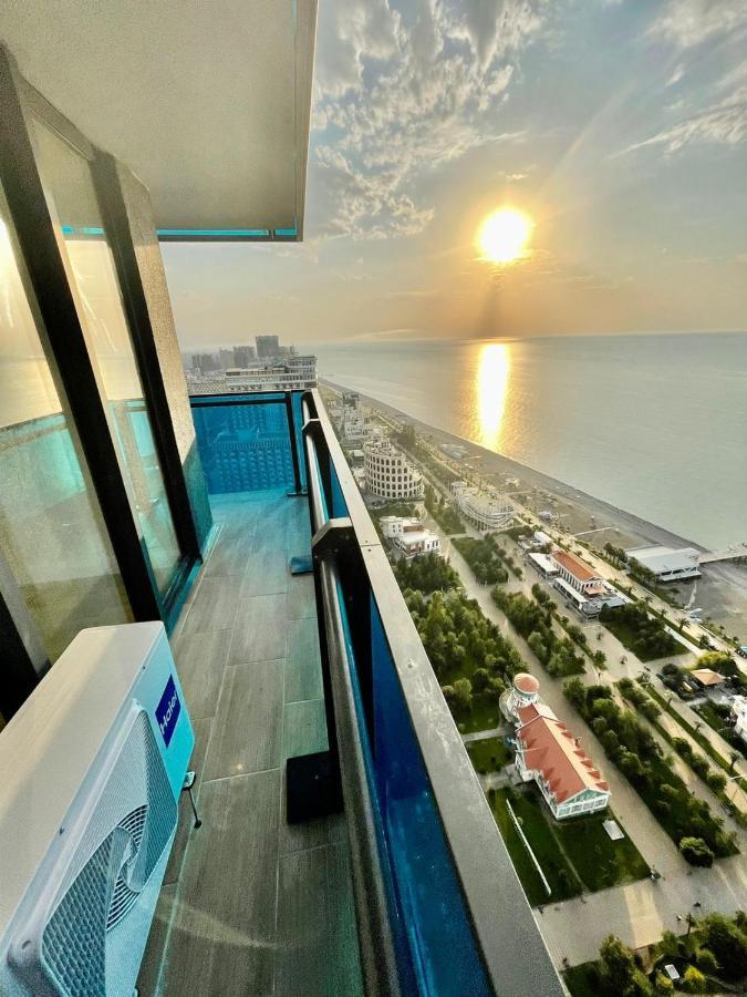 الشقق الفندقية باتوميفي  Orbi City Luxury Towers المظهر الخارجي الصورة