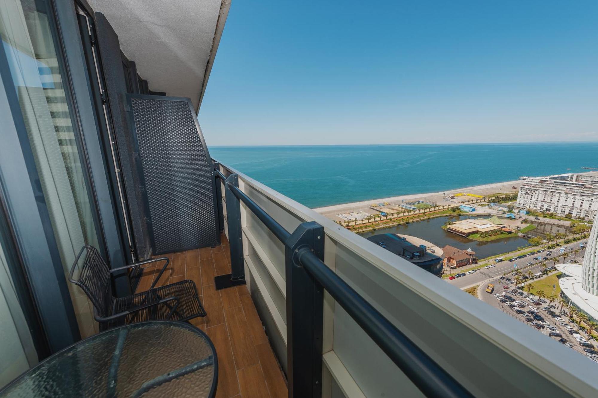 الشقق الفندقية باتوميفي  Orbi City Luxury Towers المظهر الخارجي الصورة