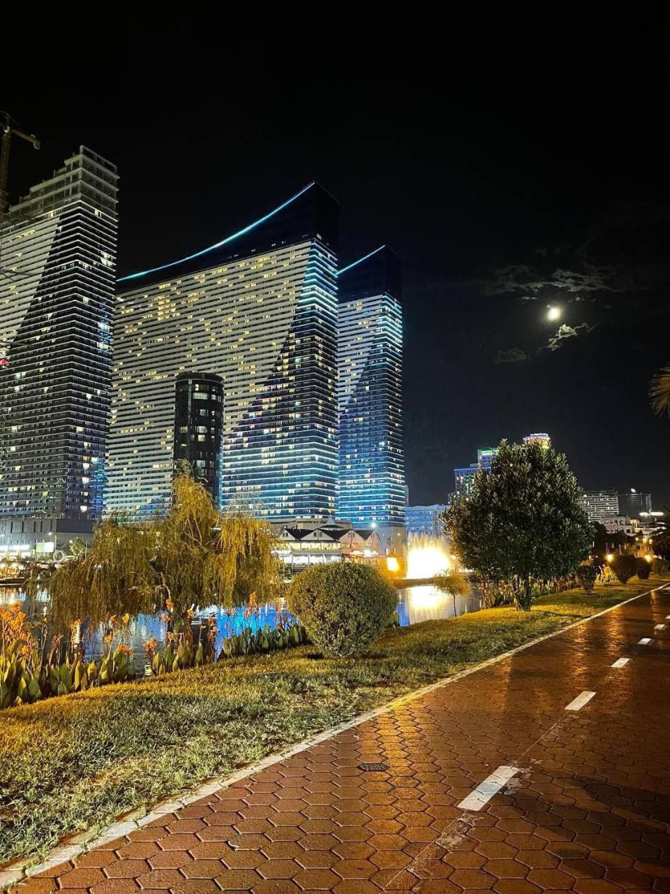 الشقق الفندقية باتوميفي  Orbi City Luxury Towers المظهر الخارجي الصورة